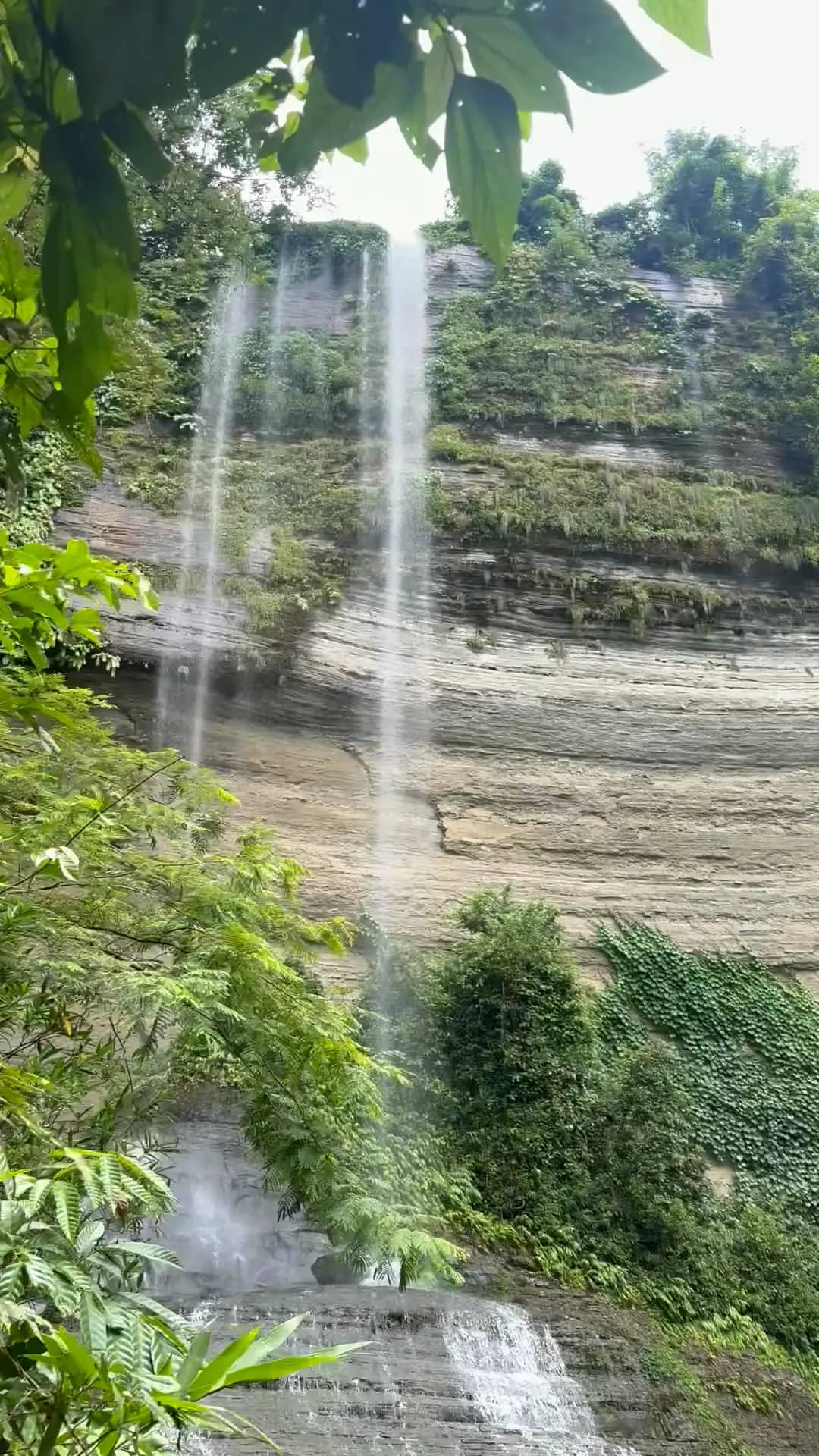 শুভলং ঝর্ণার পানি